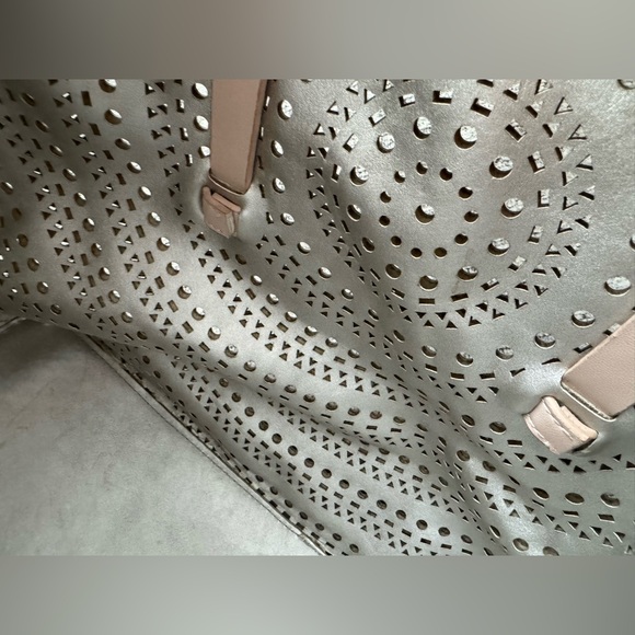 Pink Laser-Cut Tote Bag - Picture 11 of 15